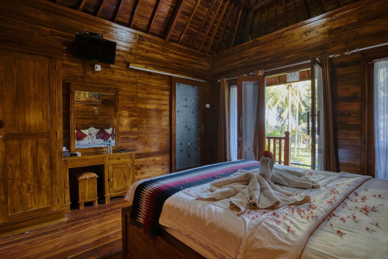 Coconut Hill Cottage Batununggul Exterior photo